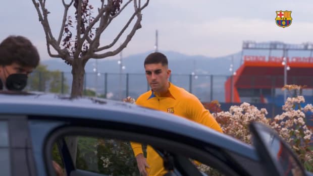 Barça players take part in car challenge with Ibai